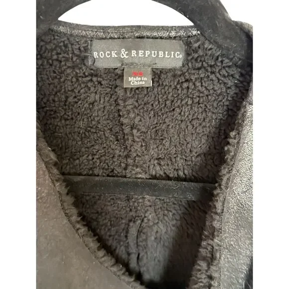 Rock & Republic Black Faux Leather Vest Open Front Sherpa Lined Women's Size XS - Picture 4 of 6